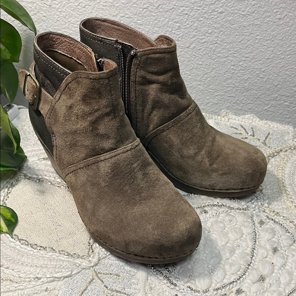 Dansko Shirley Ankle Bootie - Picture 12 of 13